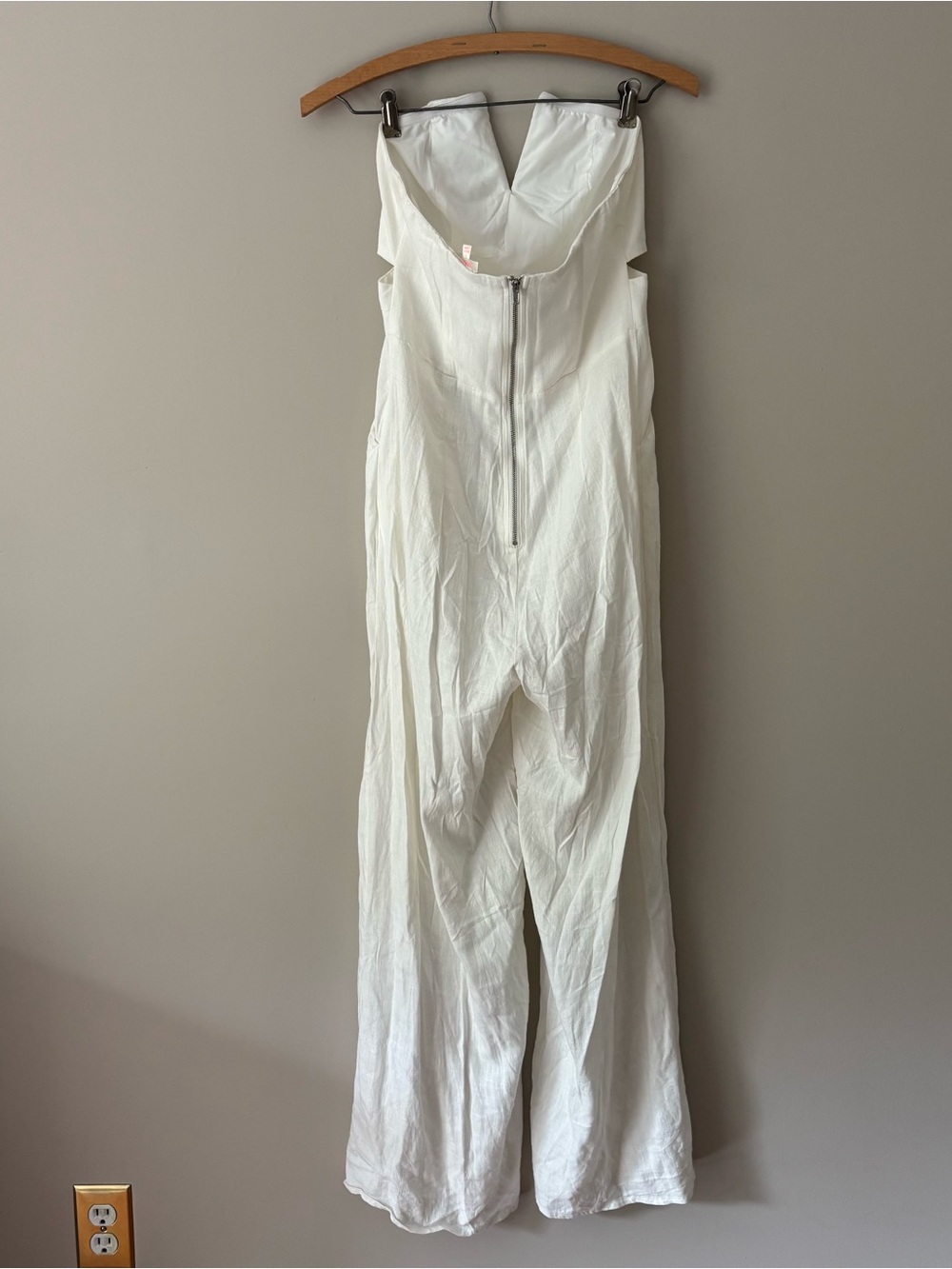 LUXXEL Strapless White Split-Leg Jumpsuit - Picture 5 of 12